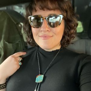 Meet your Posher, Janelle